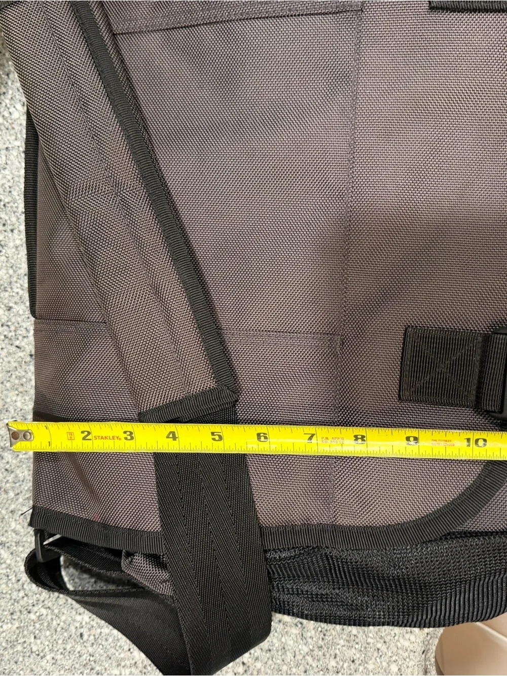 Gap Men's Gray Messenger Bag - Durable Everyday Carry Unused